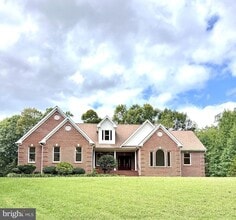 Building Photo - 11325 Wicomico Oaks Pl