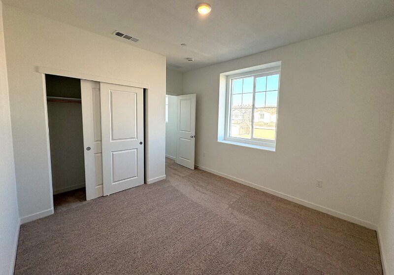 Building Photo - 777 Rosazzo Ln