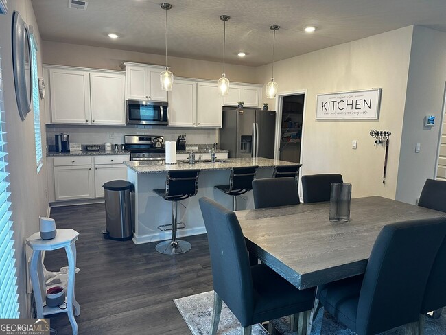 Building Photo - 367 Broder Farms Dr