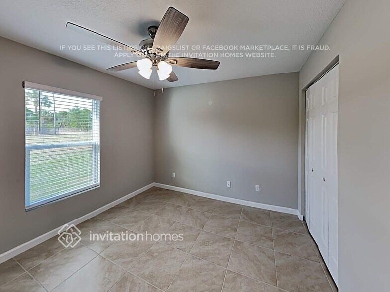 Building Photo - 1909 SW Hampshire Ln