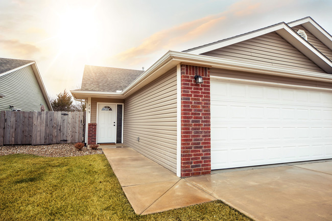 Welcome Home! - Redbud Twin Homes