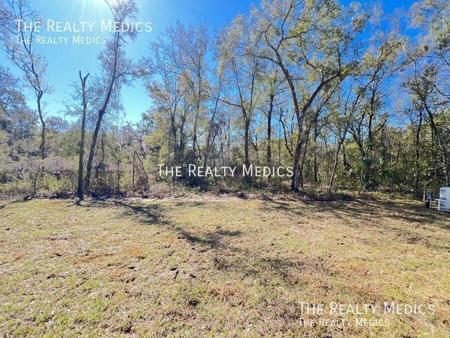 Building Photo - 3530 E Glenn St