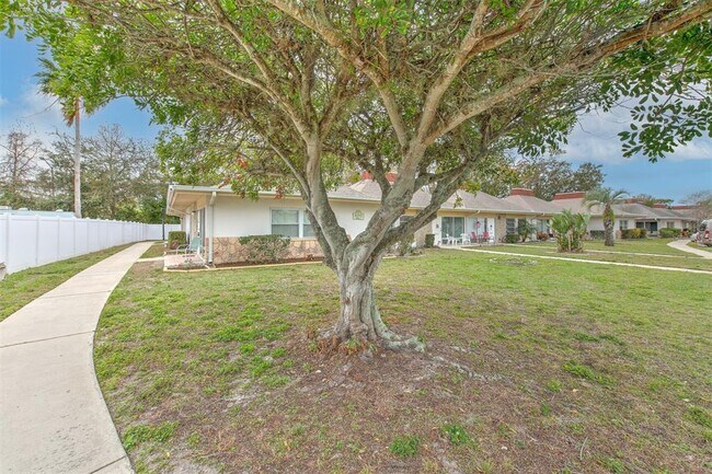 Building Photo - 4313 Tahitian Gardens Cir