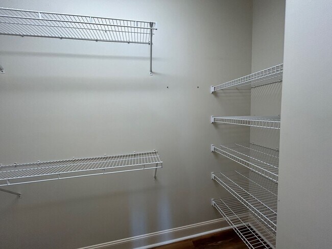 Building Photo - Central AVL - Custom Built, Made for Enter...