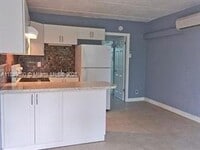 Building Photo - 3251 SW 44th St
