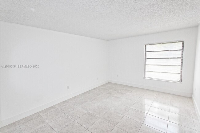 Building Photo - 5800 SW 127th Ave