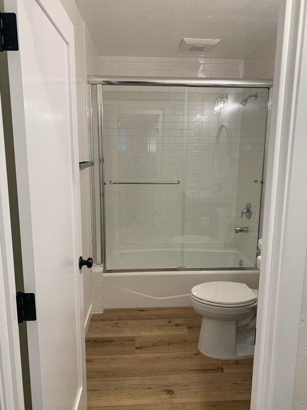 Building Photo - 610 Lion St