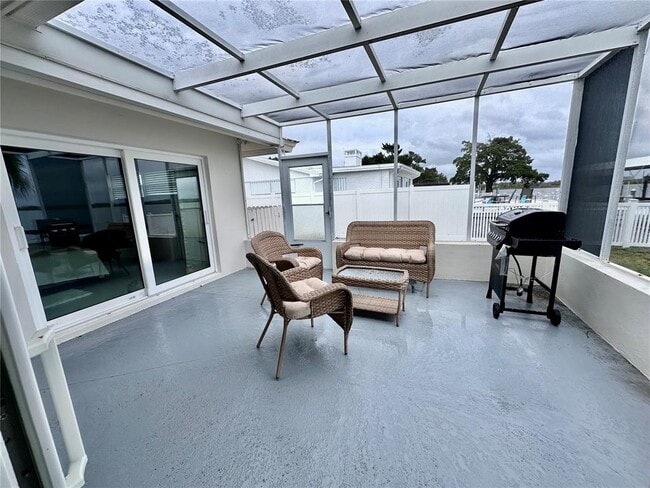 Building Photo - 12000 W Bayshore Dr