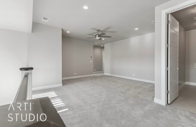 Building Photo - 3933 S Steeplechase Rd