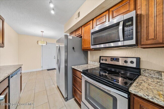 Building Photo - 2190 Forest Knoll Dr NE
