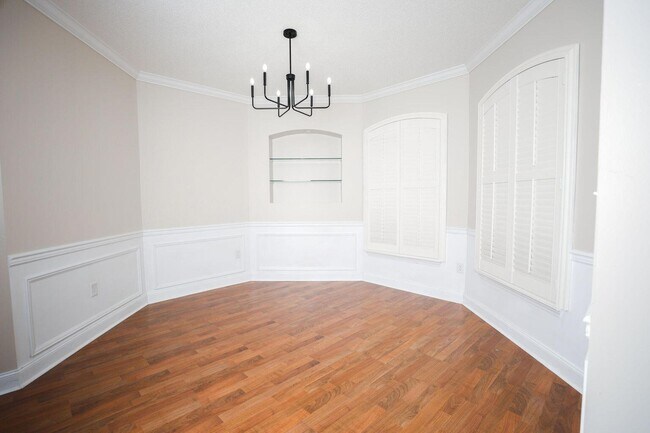 Building Photo - 816 W Ridgewood Cove