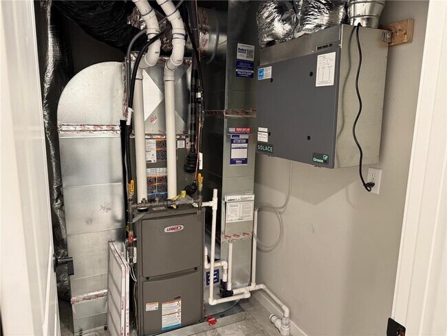 Building Photo - 1791 Hauer Trail