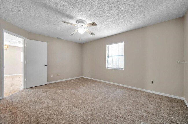 Building Photo - 6632 Hickorywood Ln