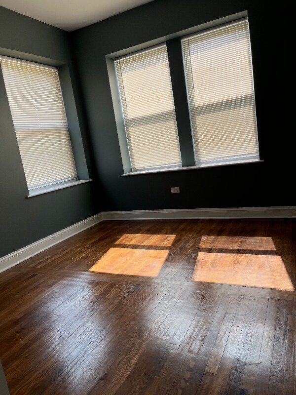 Building Photo - 9647 S Forest Ave