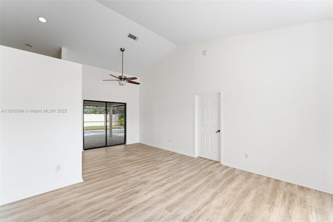 Building Photo - 3561 SW Carmody St