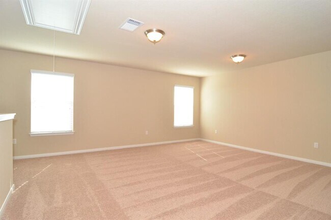 Building Photo - 261 Northern Flicker St
