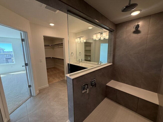 Building Photo - 6326 Laud Pt