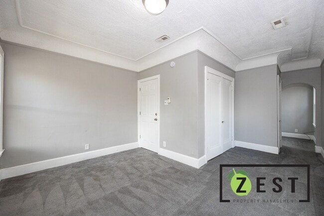 Building Photo - 3783 Tyler St