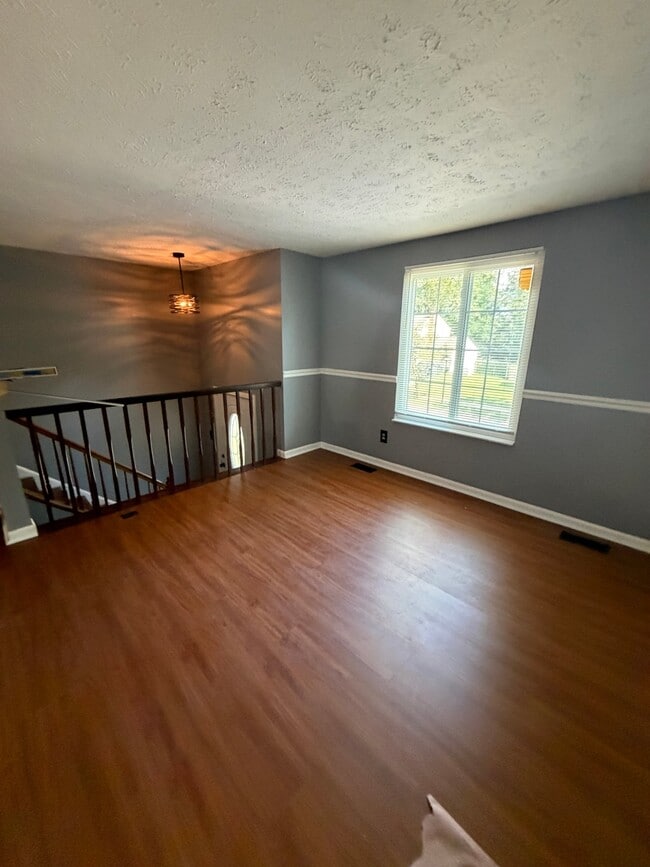 Building Photo - 9211 Eldon Dr