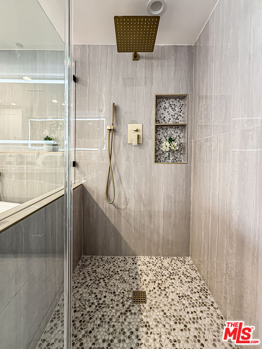 Building Photo - 1133 5th St