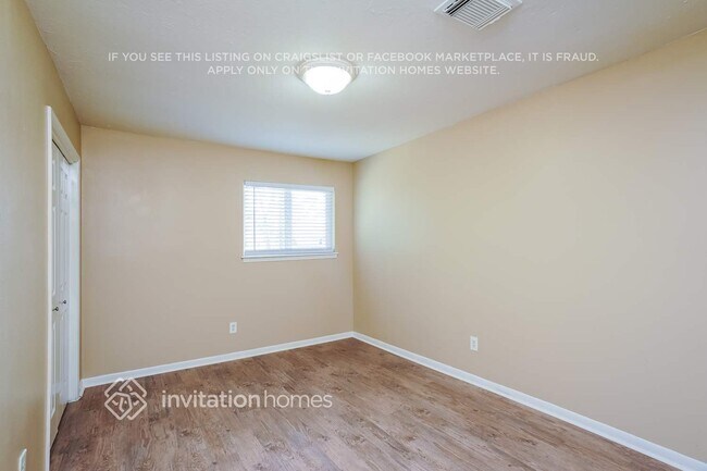 Building Photo - 5803 Old Lodge Dr