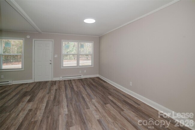 Building Photo - 5113 Higgins St