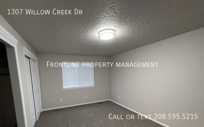 Building Photo - 1307 Willow Creek Dr