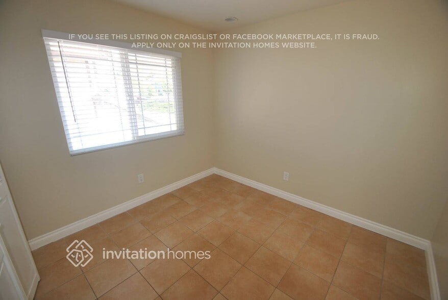 Building Photo - 14772 Long View Dr