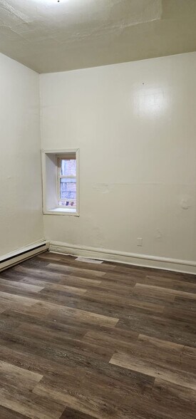 Building Photo - 5002 Market St