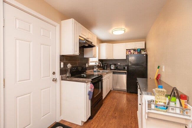 Building Photo - Washington Ave