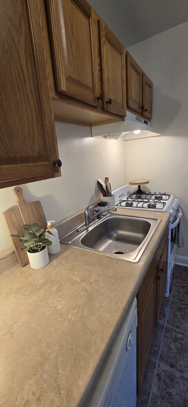 Building Photo - 6A N Beaumont Ave