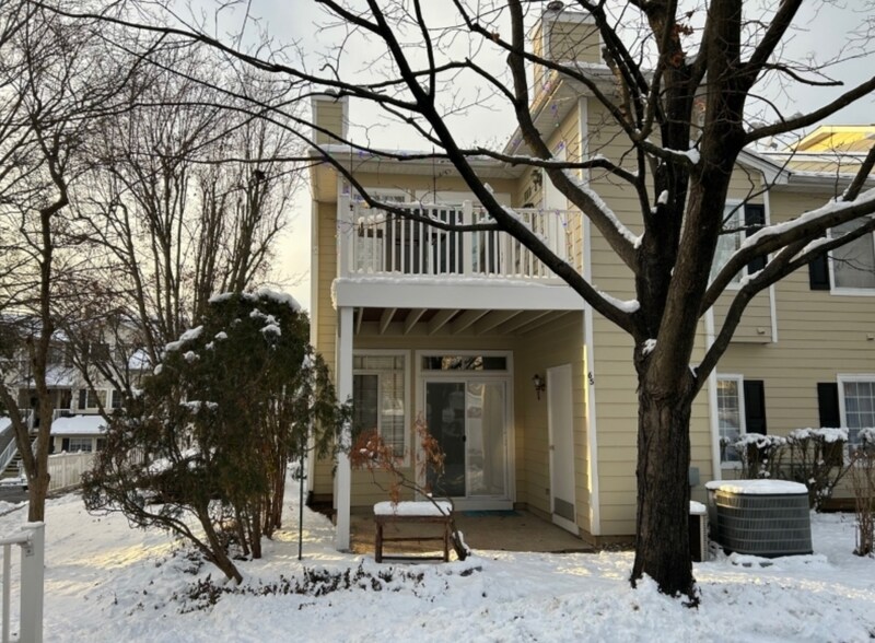 Building Photo - 65 Wentworth Rd