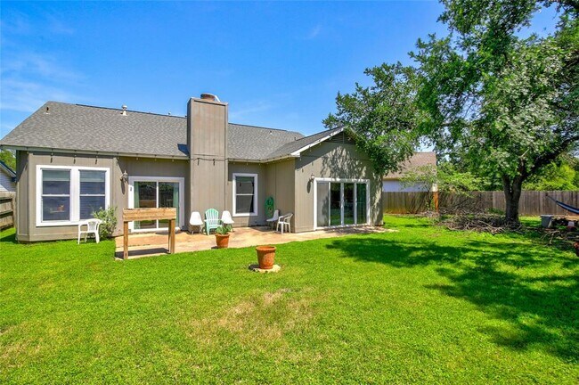 Building Photo - 709 Sapling Cove