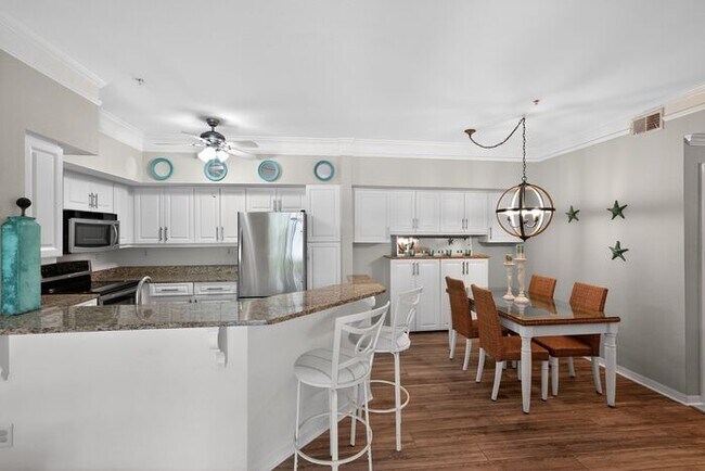 Building Photo - 4114 Central Sarasota Pkwy