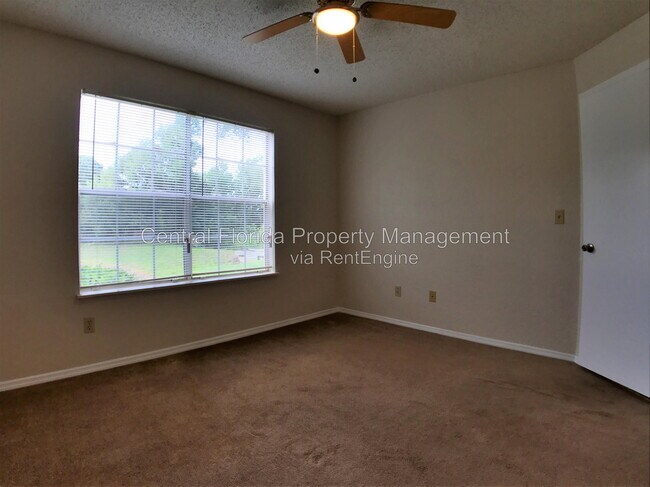 Building Photo - 2550 N Alafaya Trail
