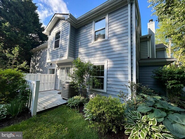 Building Photo - 19008 Amarillo Dr