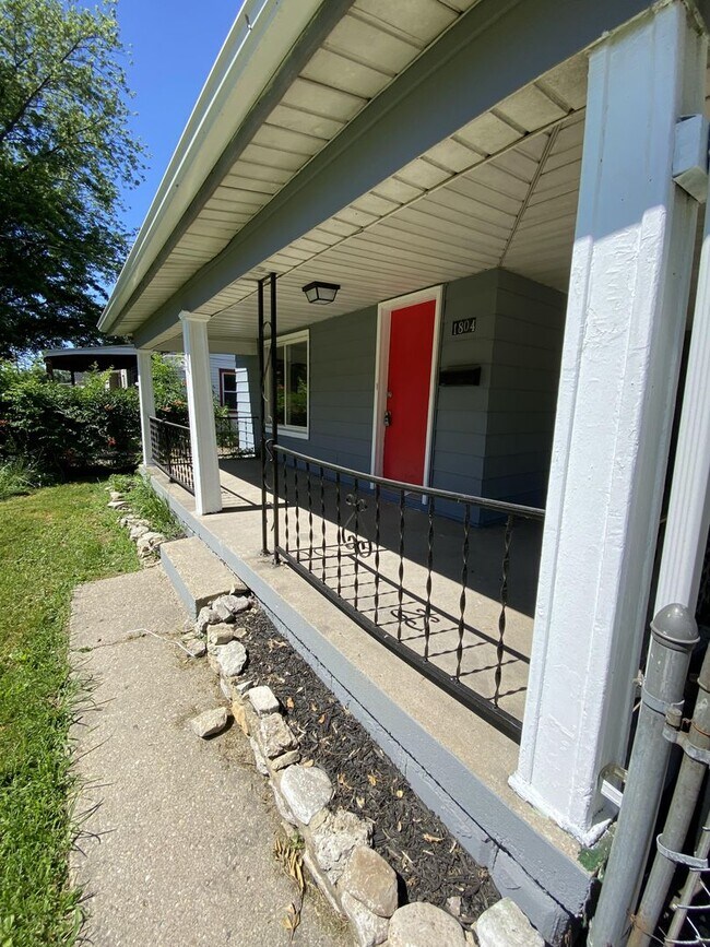 Building Photo - Highland St. 1804