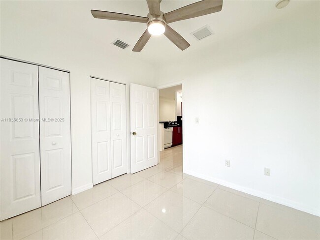 Building Photo - 16562 SW 71st Terrace