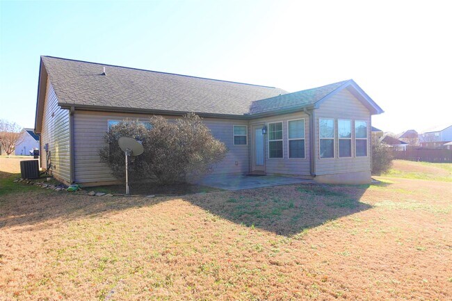 Building Photo - 610 Flintrock Dr