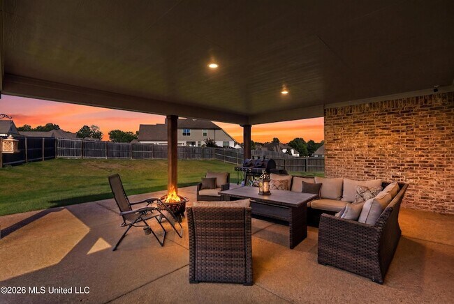 Building Photo - 13738 River Grove Ln