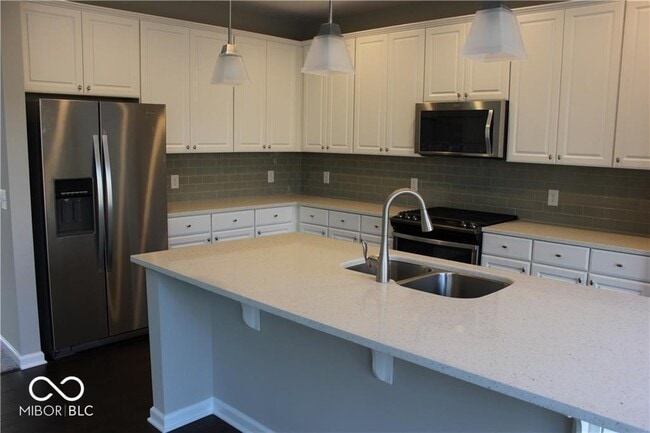 Building Photo - 13069 Raritan Dr