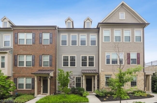 Building Photo - 4 Braeburn Ct