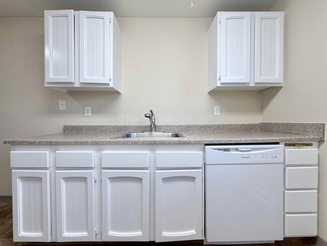 Building Photo - 12220 SW Longhorn Ln