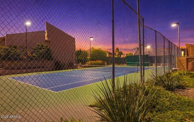 Building Photo - 8055 E Thomas Rd