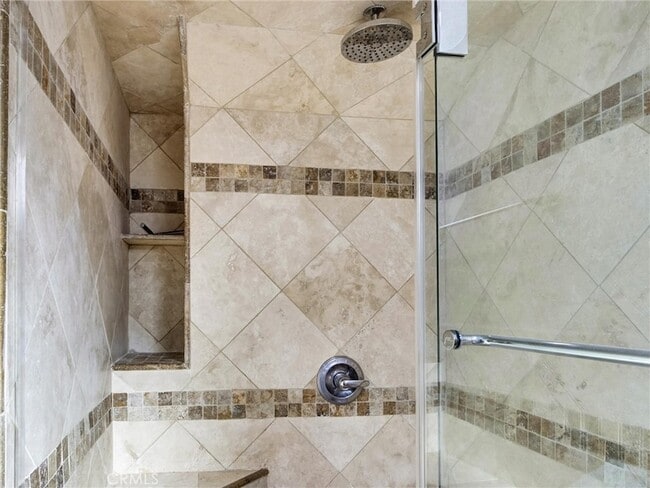 Building Photo - 985 1/2 Dexter Street Unit