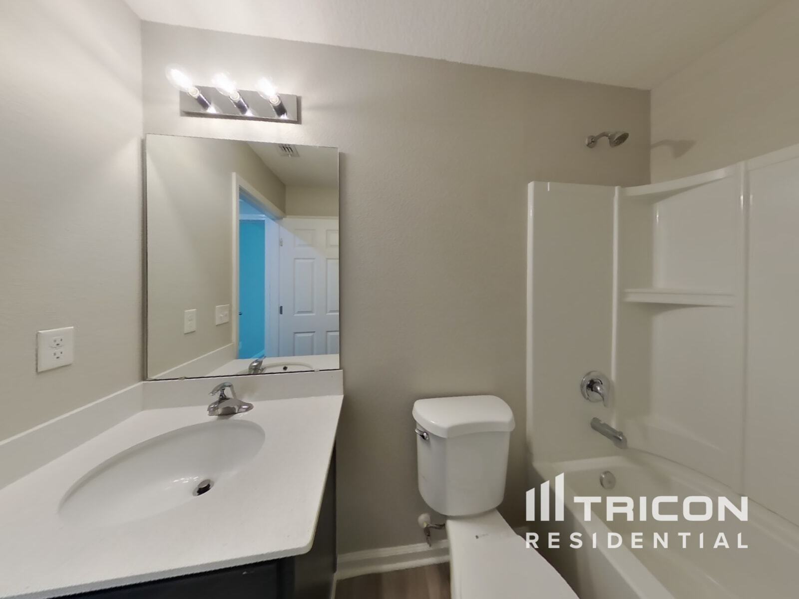 Building Photo - 77013 Birdseye Ct