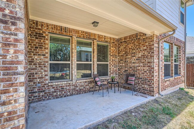 Building Photo - 525 Loma Cedro Bend
