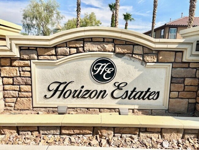 Building Photo - 18 Blue Valley Dr