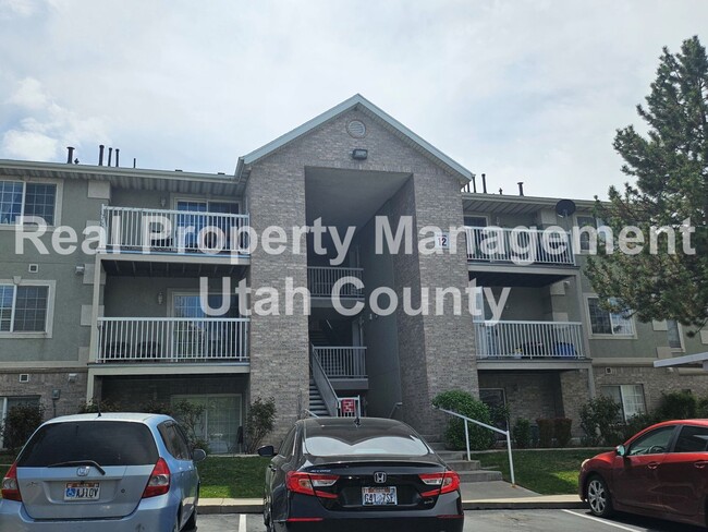 Building Photo - Orem Condo Top Floor Pet Friendly