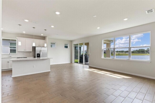 Building Photo - 6121 Blue Pond Wy